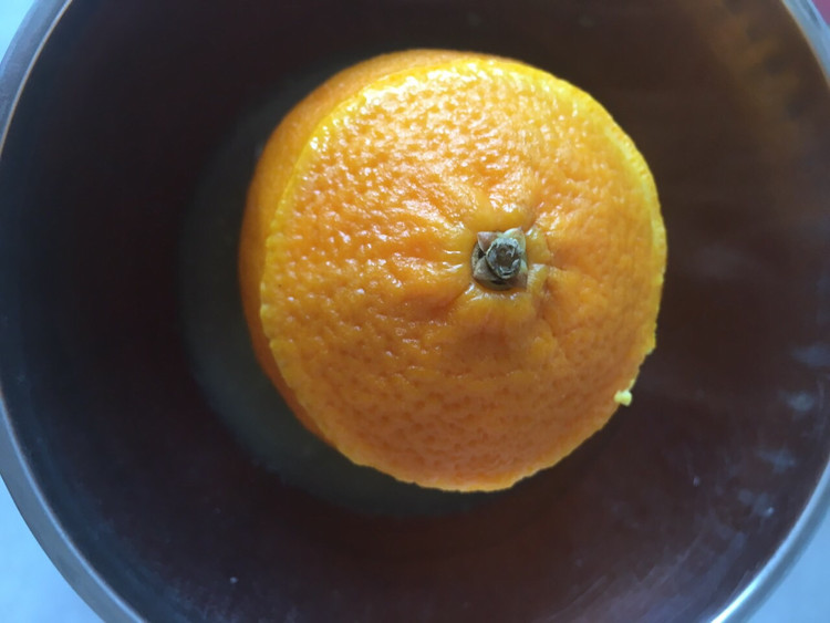 宝宝辅食橙汁蛋黄盅的做法