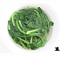 薄皮菠菜馅饼的做法图解1