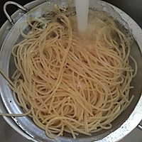奶油培根意大利面的做法图解2