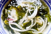 银鱼金针菇紫菜蛋花汤的做法