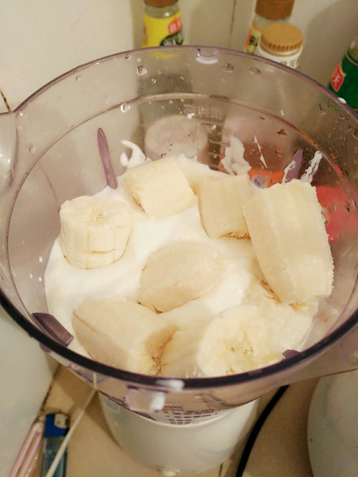 香蕉酸奶昔怎么做_香蕉酸奶昔的做法_海霞食记_豆果美食