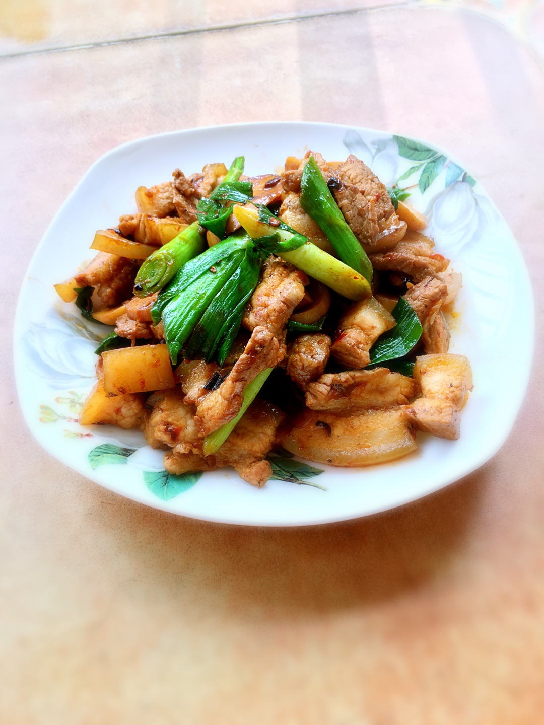 杏鲍菇炒肉家常做法，口感爽脆颜值高，上桌就光盘，天天吃都不腻 - 哔哩哔哩