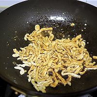 肉丝胡萝卜圆白菜的做法图解4