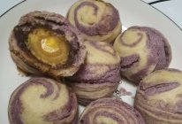 紫薯螺纹蛋黄酥的做法