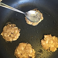 香菇煎肉饼的做法图解9