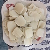 泡菜五花肉炒年糕的做法图解2