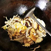 菌菇肉丝炒鸡蛋的做法图解5