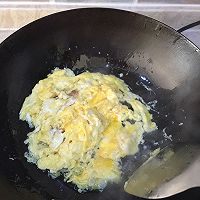 十分钟单人餐——蒜苗炒鸡蛋的做法图解4