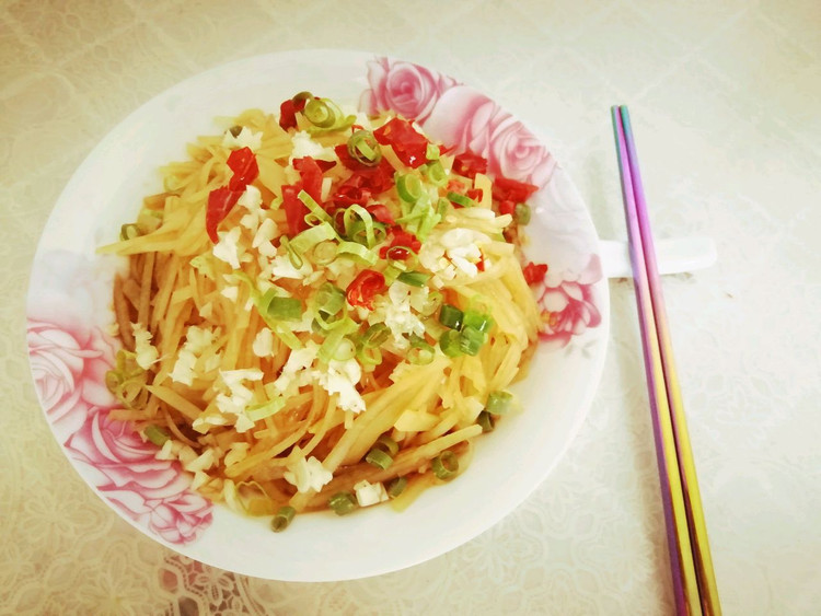 炝伴土豆丝的做法