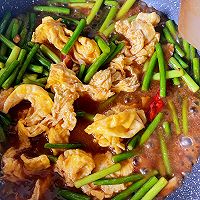 蒜苔炒鸡蛋的做法图解4