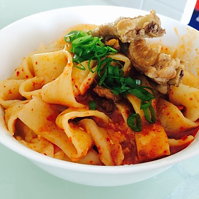 类似陕西皮带面家庭自制版