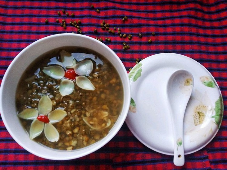 绿豆百合汤的做法