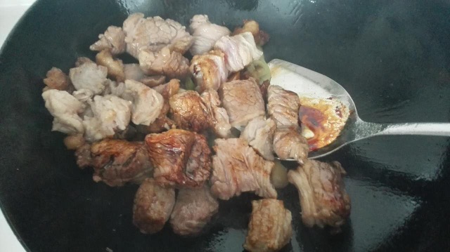 牛肉炖萝卜的做法图解5
