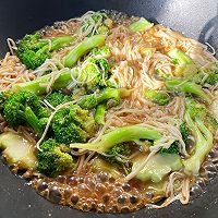 #灿烂的花园 寻味外婆乡#上汤西兰花金针菇的做法图解5
