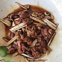 青椒炒肉（少肉版）的做法图解3