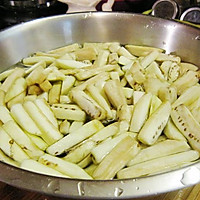 肉末茄子菜椒的做法图解2