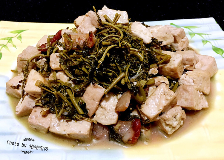 香椿炖豆腐的做法