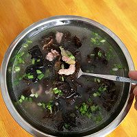 瘦肉木耳汤的做法图解5