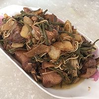 东北炖鸡肉的做法图解8