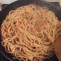 胡萝卜牛肉拌意面的做法图解8