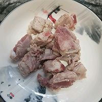 排骨蘑菇汤的做法图解1