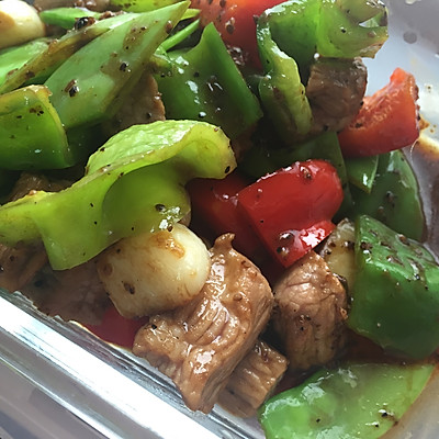 西式双椒牛肉粒