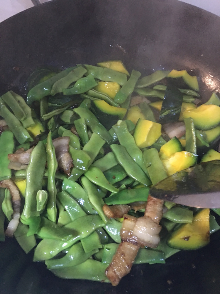 豆角南瓜顿猪肉的做法