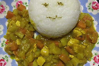 咖喱鸡肉饭