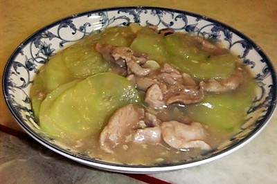黄瓜炒肉片