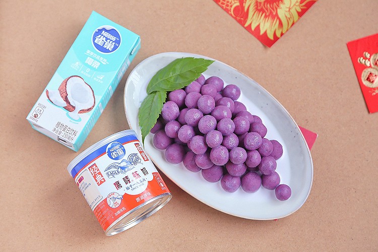 富贵吉祥年夜菜紫气东来｜椰香奶酪紫薯球的做法