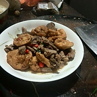油豆腐炒肉的做法图解1
