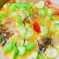 #刘畊宏女孩减脂饮食#番茄丝瓜鲫鱼汤的做法图解15