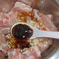 椒盐蒜香烤排骨的做法图解5