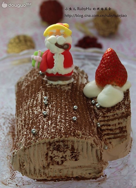 圣诞节一定要吃的 最经典的蛋糕 --- 圣诞树根蛋糕