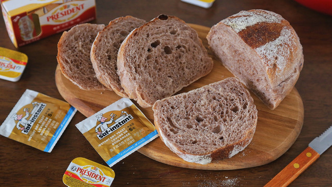 #法式面包#外脆里软，香甜可口的法式果酱黑麦面包的做法