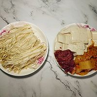 #营养小食光#辣白菜豆腐汤的做法图解1