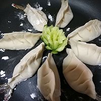鸡蛋虾饺的做法图解1