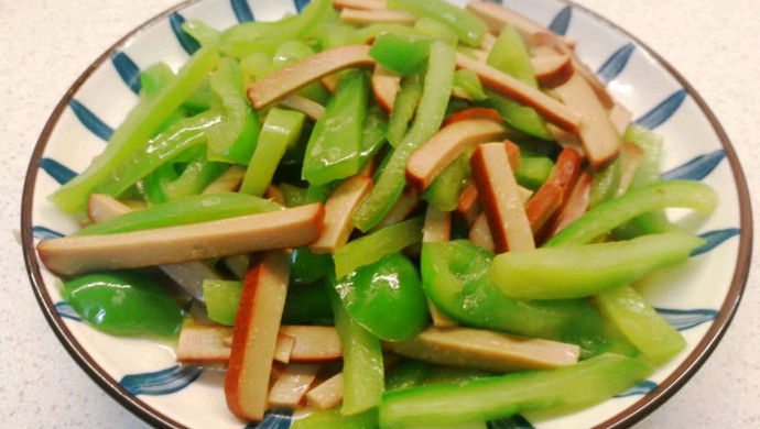 3分钟家常快手菜～青椒炒豆干丝