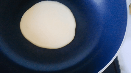 12M+清新口味的酸奶鸡蛋软饼：宝宝辅食营养食谱菜谱的做法图解6