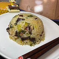 满屋飘香的香菇油菜腊肉焖饭的做法图解11