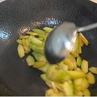 #减一点更好#冬瓜炒鸡蛋的做法图解5
