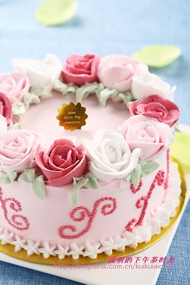 玫瑰奶油蛋糕的做法