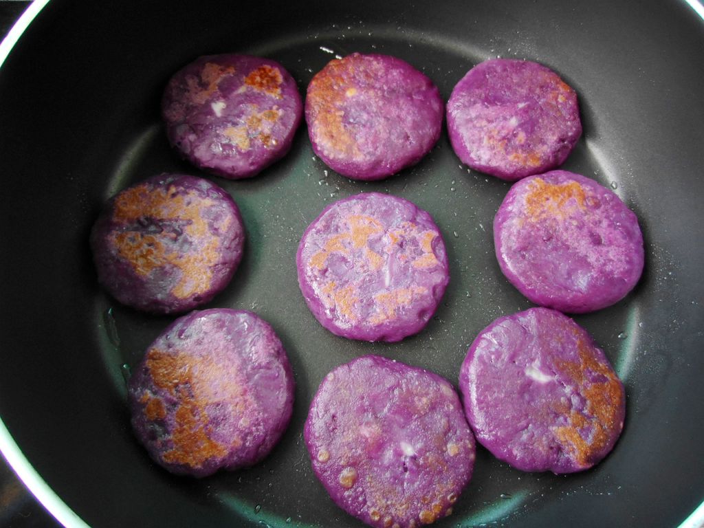 香芋紫薯饼怎么做_香芋紫薯饼的做法_缘豆儿_豆果美食