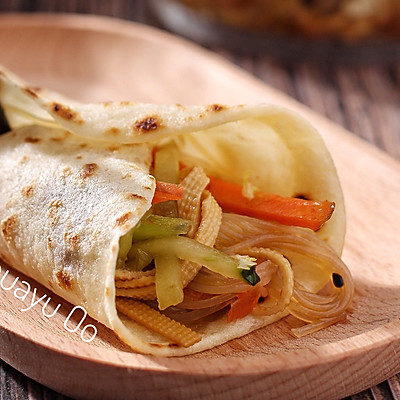 河南烙馍卷大拌菜