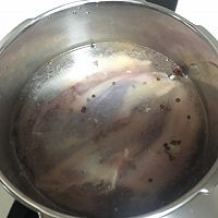 深夜食堂之私房卤牛腱的做法图解3