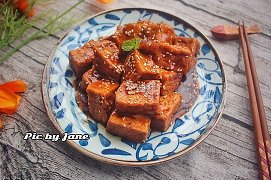 我妈说要把这锅陈年老卤给我当嫁妆