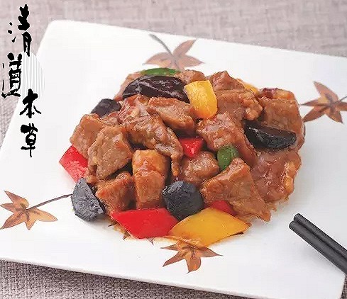 黑蒜牛肉粒的做法