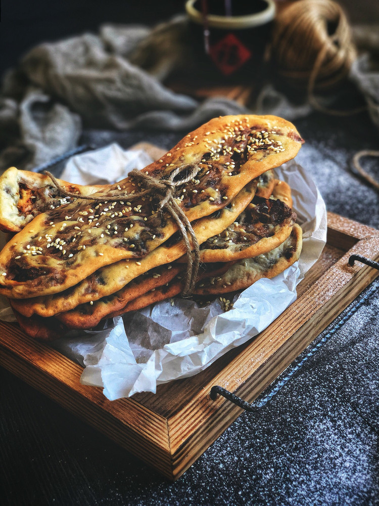 焦香酥脆【梅菜猪肉锅盔】的做法