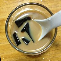 仙草奶茶的做法图解6