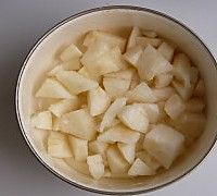 生梨红枣白果汤的做法图解3